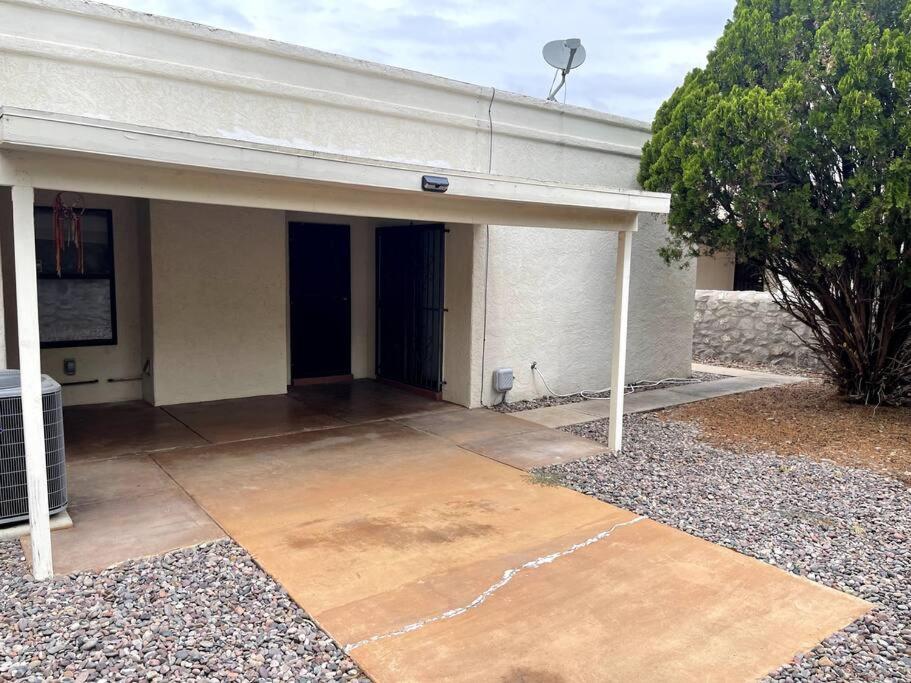 Townhouse, Two Car Garage, Fireplace Back Yard Las Cruces Dış mekan fotoğraf